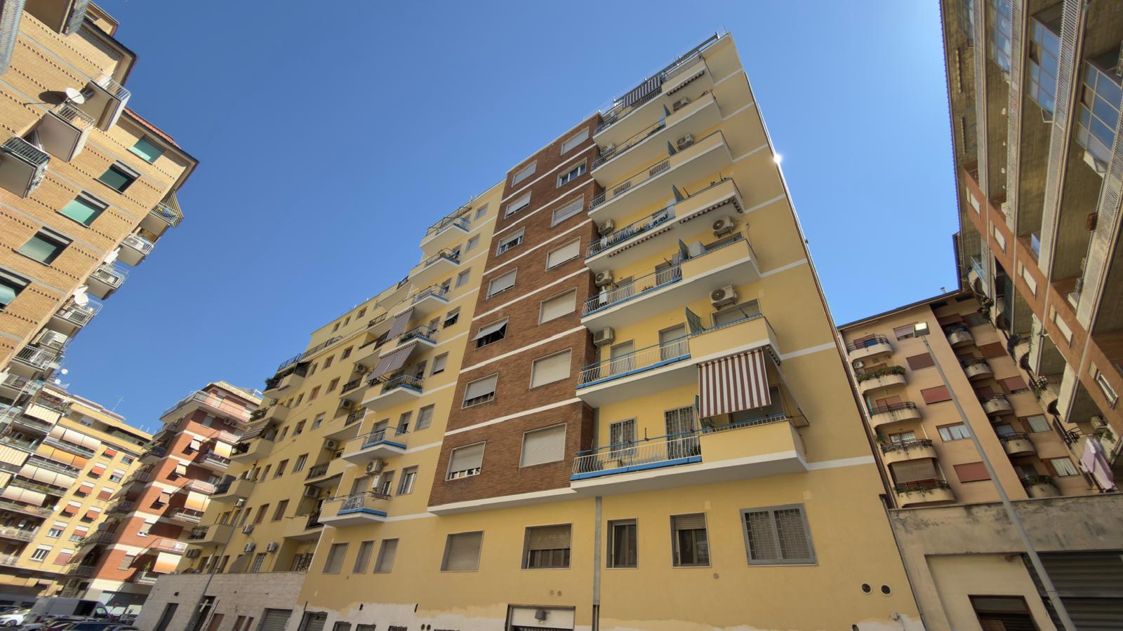MONOLOCALE A VIA UGO PESCI